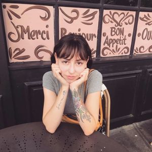 Meet your Posher, Chloe